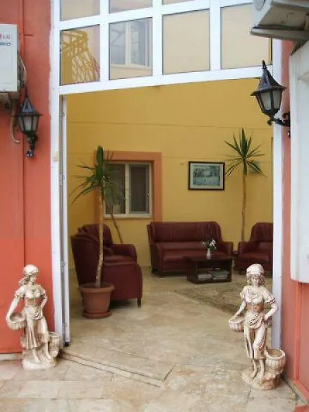 Samdan Hotel Карахайит 3*,